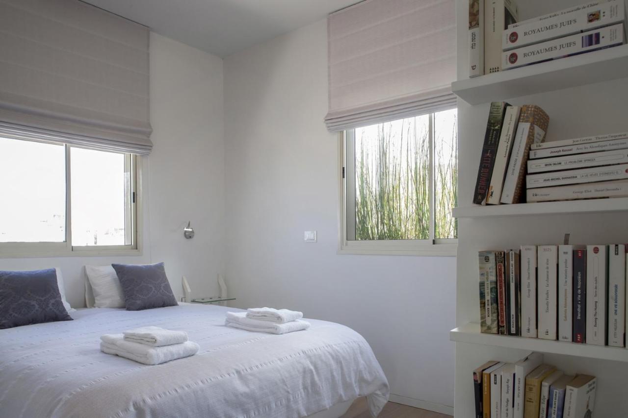 Bnbisrael Apartments - Melchett Plume Tel Aviv Bagian luar foto