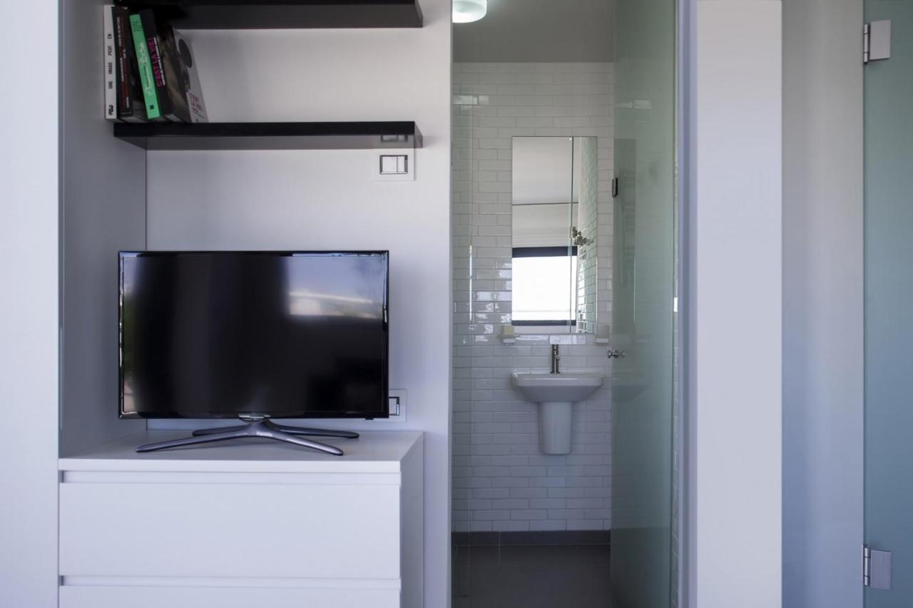 Bnbisrael Apartments - Melchett Plume Tel Aviv Bagian luar foto